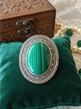 Vintage  Sterling  silver 925 brooch Malachite Marcasite​